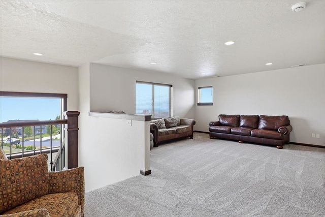 330 S Legend Tree Dr, Liberty Lake, WA 99019