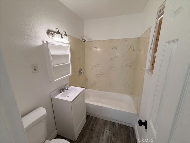 350 E South, Long Beach, CA 90805