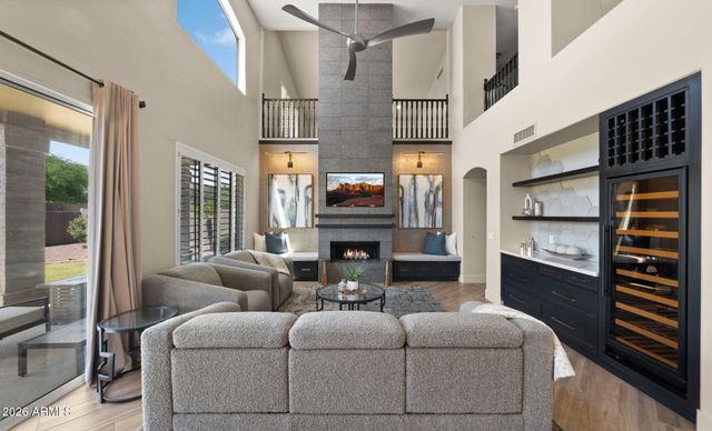 16214 S 1ST Street, Phoenix, AZ 85048