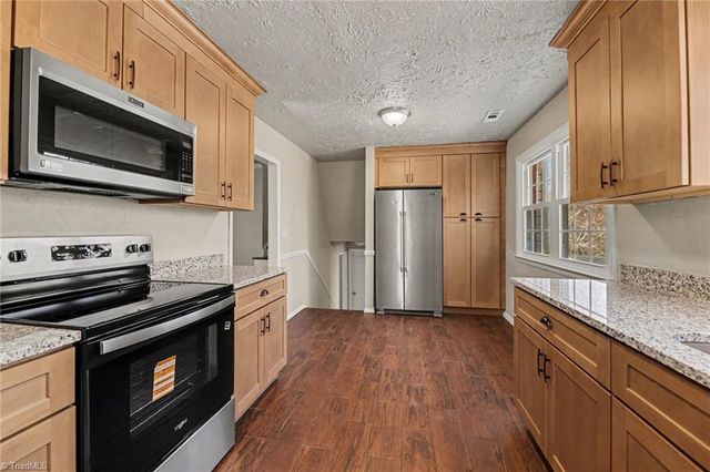 1831 Bantry Trail, Kernersville, NC 27284