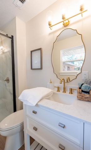 1 NE Stafford Circle, Fort Walton Beach, FL 32547