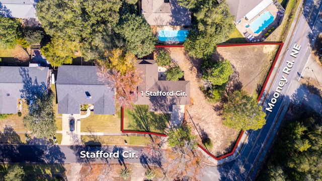 1 NE Stafford Circle, Fort Walton Beach, FL 32547