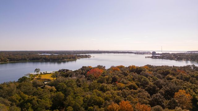 1 NE Stafford Circle, Fort Walton Beach, FL 32547