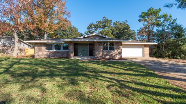 1 NE Stafford Circle, Fort Walton Beach, FL 32547