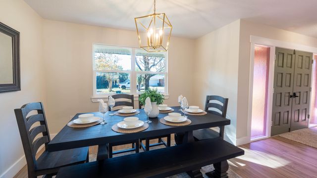 1 NE Stafford Circle, Fort Walton Beach, FL 32547