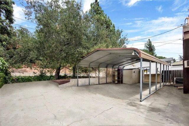 3255 Montrose, Glendale, CA 91214