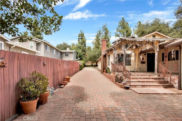 3255 Montrose, Glendale, CA 91214