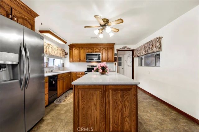 3255 Montrose, Glendale, CA 91214