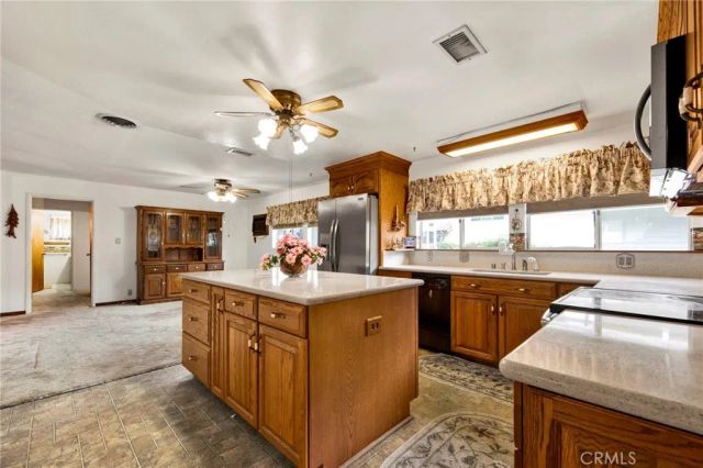 3255 Montrose, Glendale, CA 91214