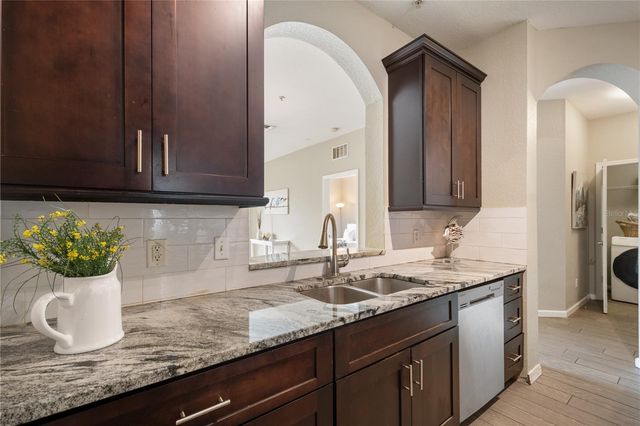 6466 CAVA ALTA DRIVE 207, Orlando, FL 32835