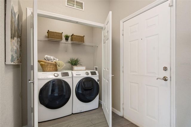 6466 CAVA ALTA DRIVE 207, Orlando, FL 32835