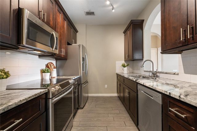 6466 CAVA ALTA DRIVE 207, Orlando, FL 32835