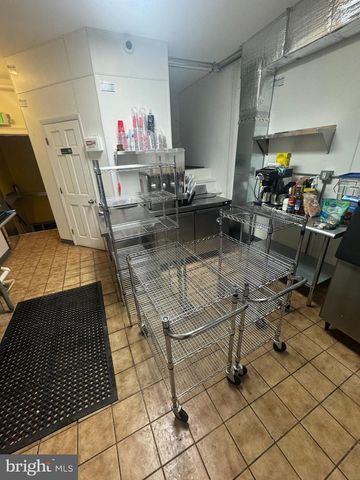 3433 GREENMOUNT AVE, Baltimore, MD 21218