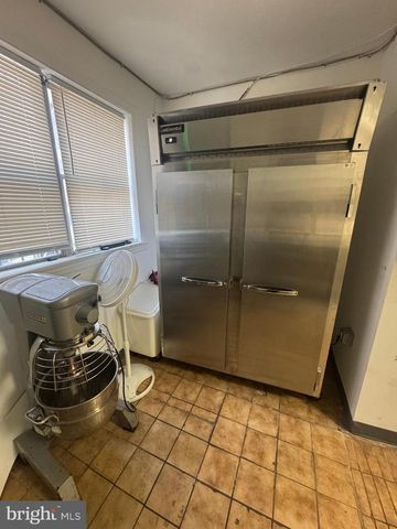 3433 GREENMOUNT AVE, Baltimore, MD 21218