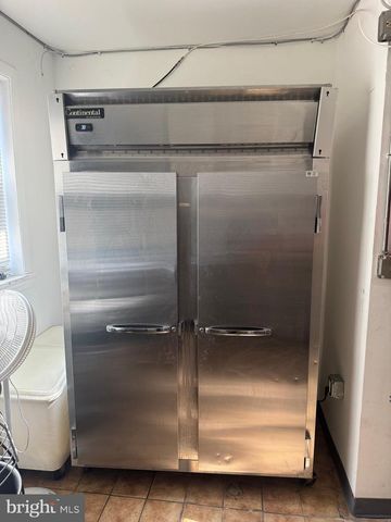 3433 GREENMOUNT AVE, Baltimore, MD 21218