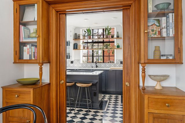 878 Franklin Avenue, Columbus, OH 43205