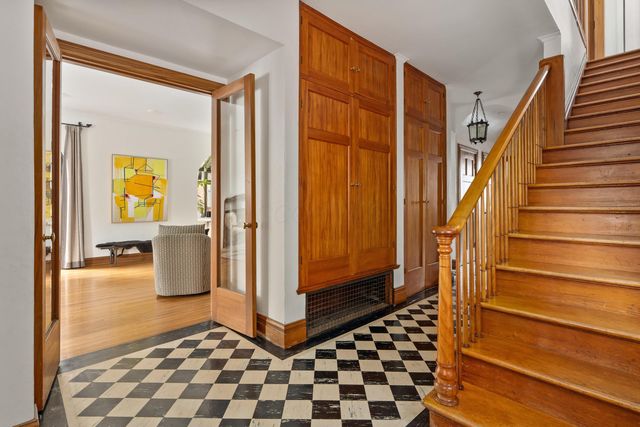 878 Franklin Avenue, Columbus, OH 43205