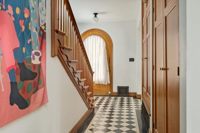 878 Franklin Avenue, Columbus, OH 43205