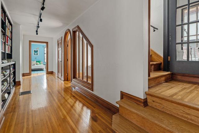 878 Franklin Avenue, Columbus, OH 43205