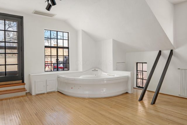 878 Franklin Avenue, Columbus, OH 43205