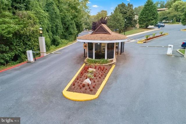 4 OVER RIDGE, Baltimore, MD 21210