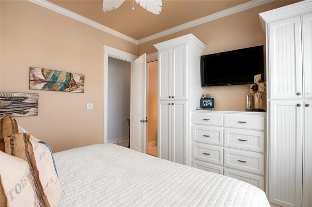 2344 Trinidad Drive, Port Bolivar, TX 77650