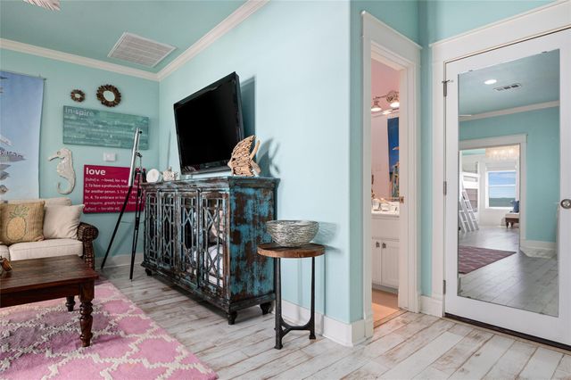 2344 Trinidad Drive, Port Bolivar, TX 77650