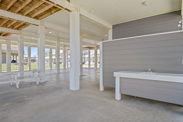 2344 Trinidad Drive, Port Bolivar, TX 77650