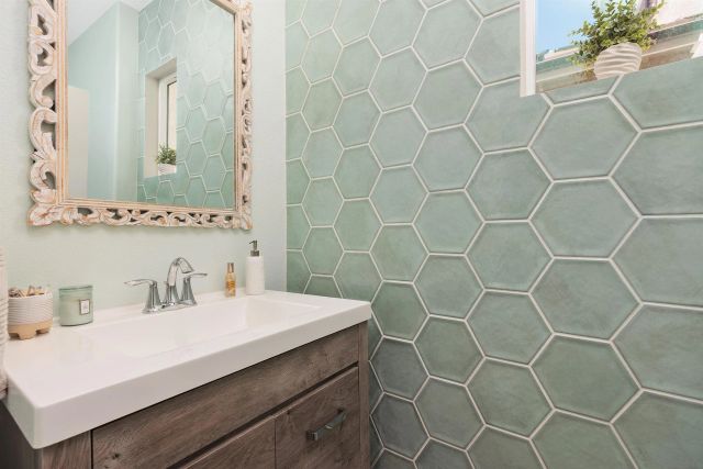 21516 Harmony Village, Escondido, CA 92029