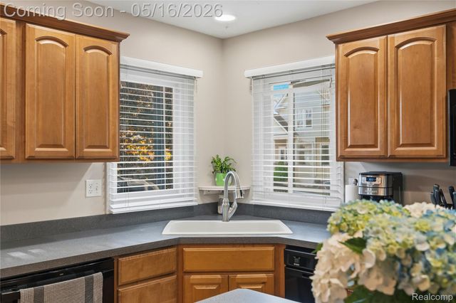 195 Davis Street, Wyandotte, MI 48192