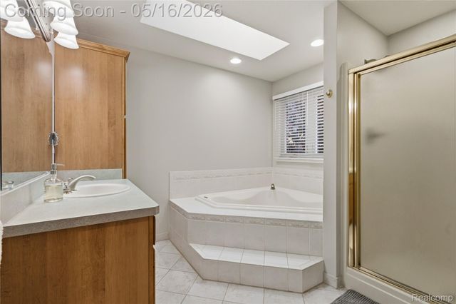195 Davis Street, Wyandotte, MI 48192