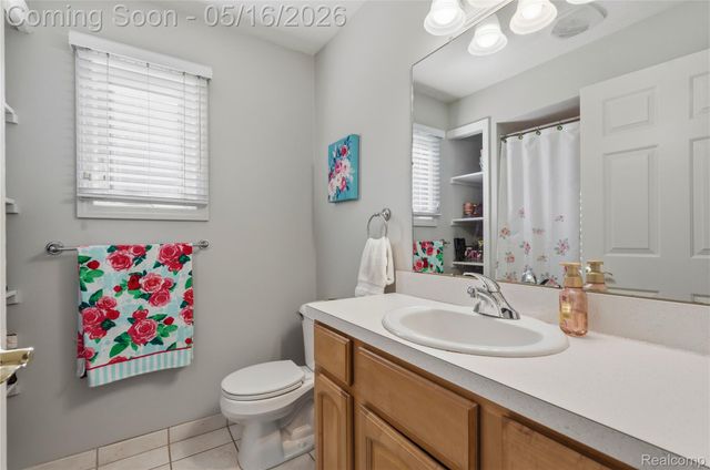 195 Davis Street, Wyandotte, MI 48192