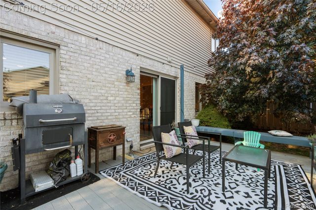 195 Davis Street, Wyandotte, MI 48192