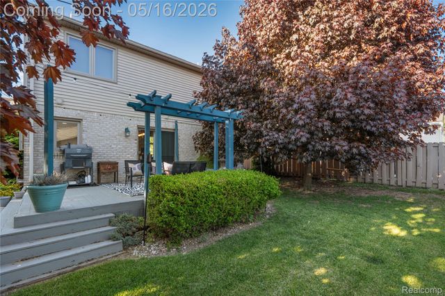 195 Davis Street, Wyandotte, MI 48192