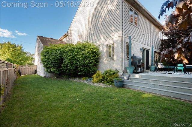 195 Davis Street, Wyandotte, MI 48192