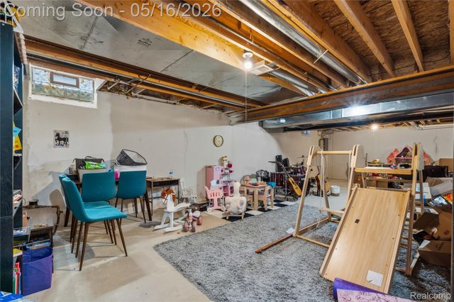 195 Davis Street, Wyandotte, MI 48192