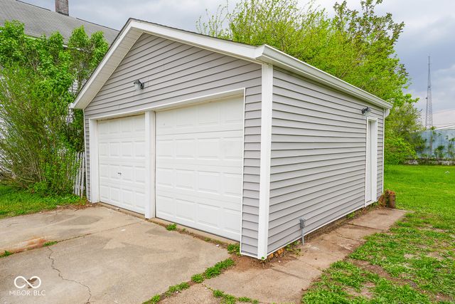 231 Jackson Street, Anderson, IN 46016