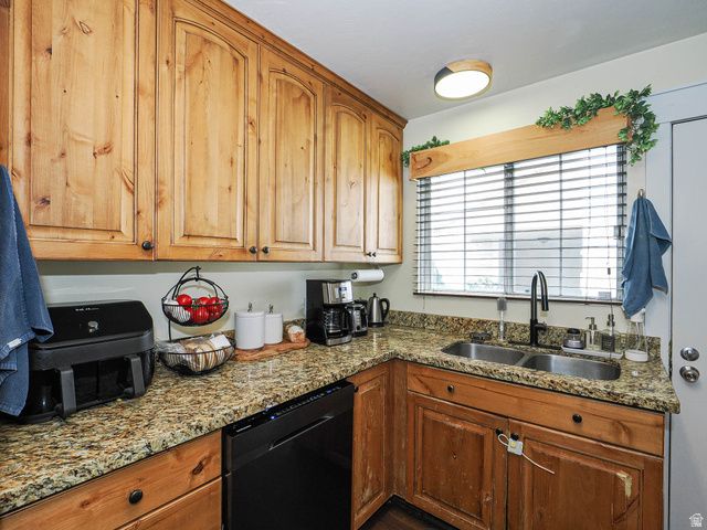 3067 W GREAT PASTURE RD, West Jordan, UT 84088