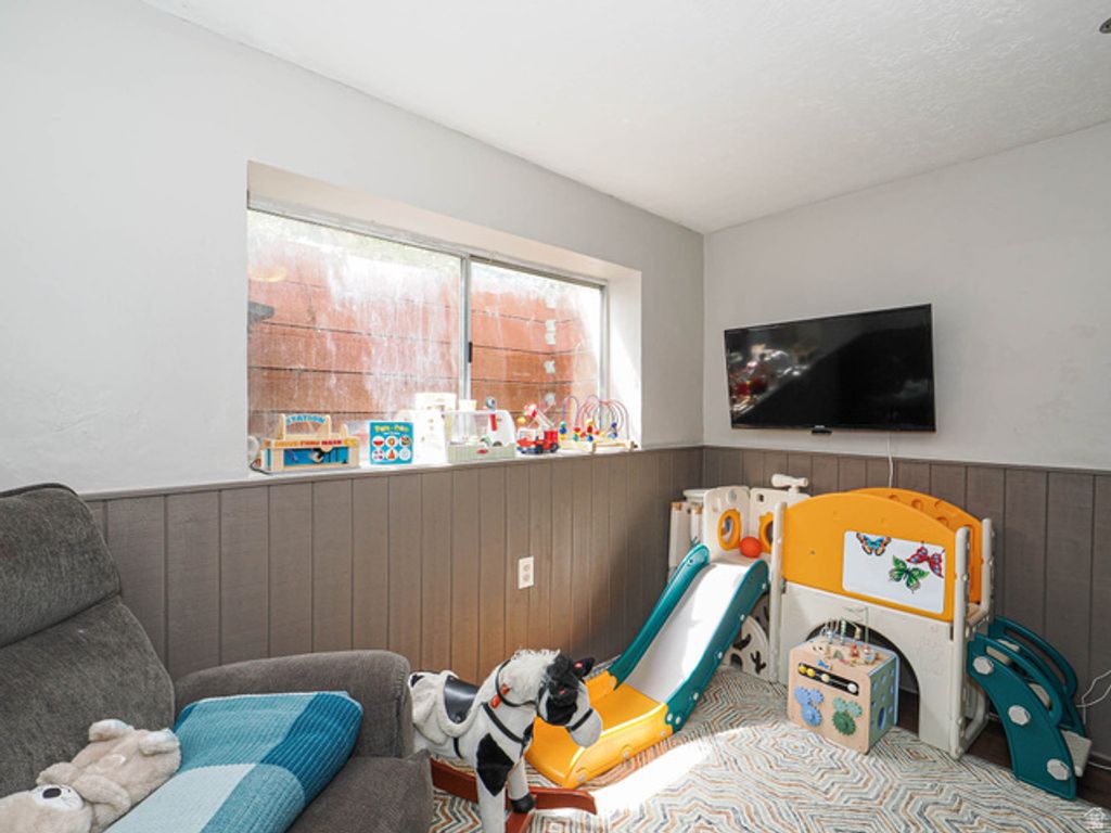 Image 30 of property listing at 3067 W GREAT PASTURE RD, West Jordan, UT 84088