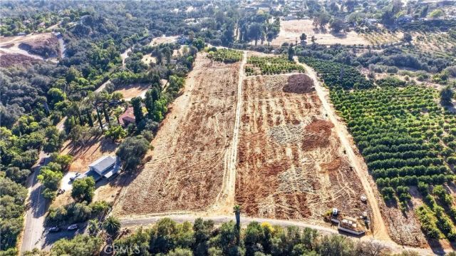 2864 Live Oak Park, Fallbrook, CA 92028