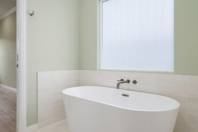 103 Wesson Street, Gun Barrel City, TX 75156