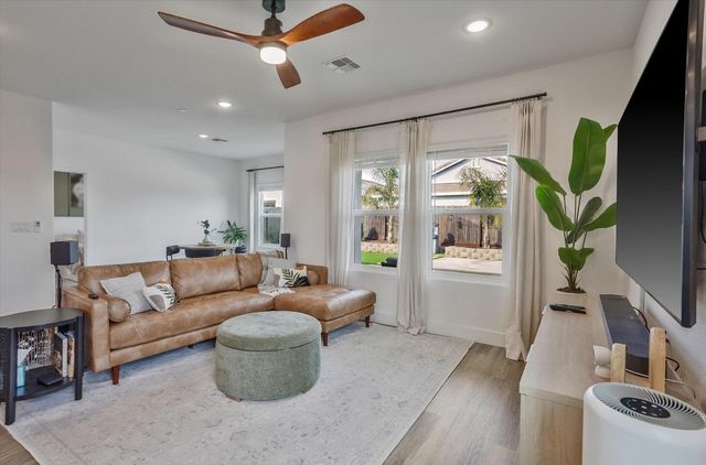 1101 Elm Terrace Way, Wheatland, CA 95692