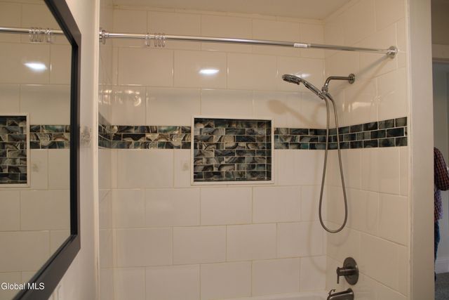 47 Chestnut Street, Rensselaer, NY 12144