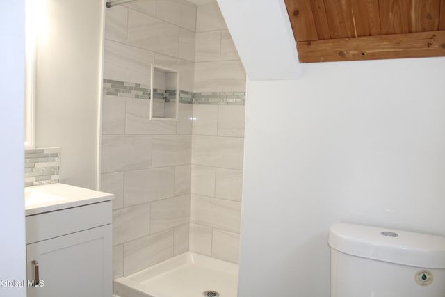 47 Chestnut Street, Rensselaer, NY 12144