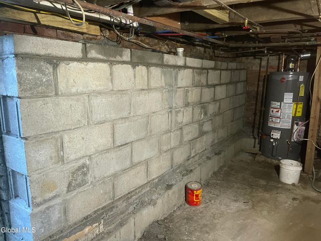 47 Chestnut Street, Rensselaer, NY 12144