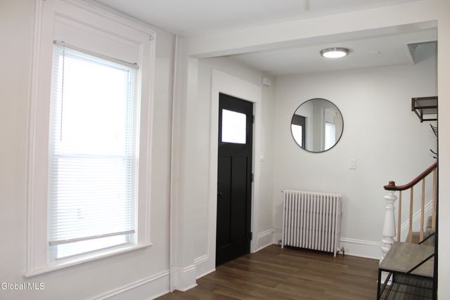 47 Chestnut Street, Rensselaer, NY 12144