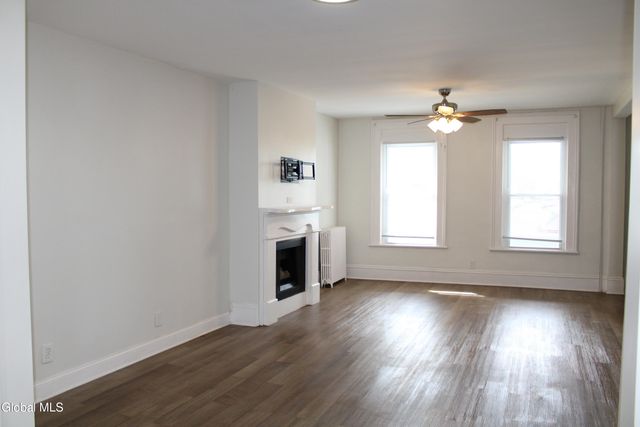 47 Chestnut Street, Rensselaer, NY 12144