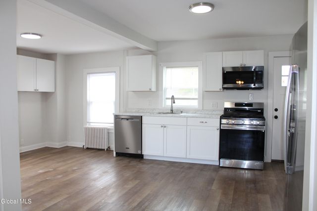 47 Chestnut Street, Rensselaer, NY 12144