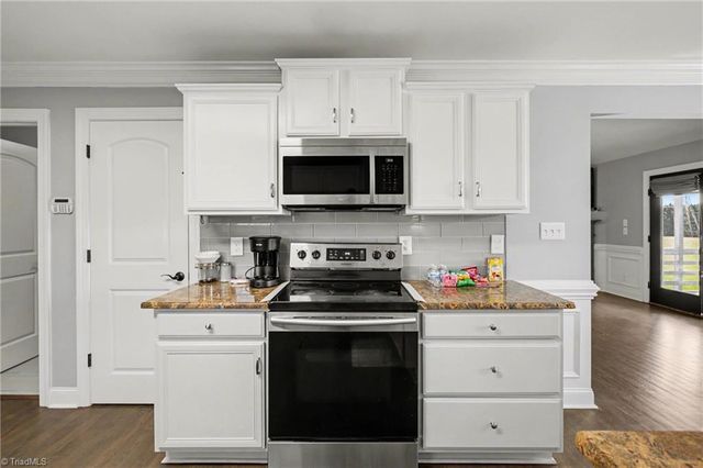 2825 Fuller Mill Road N, Thomasville, NC 27360
