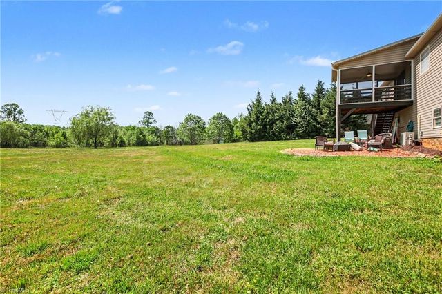 2825 Fuller Mill Road N, Thomasville, NC 27360